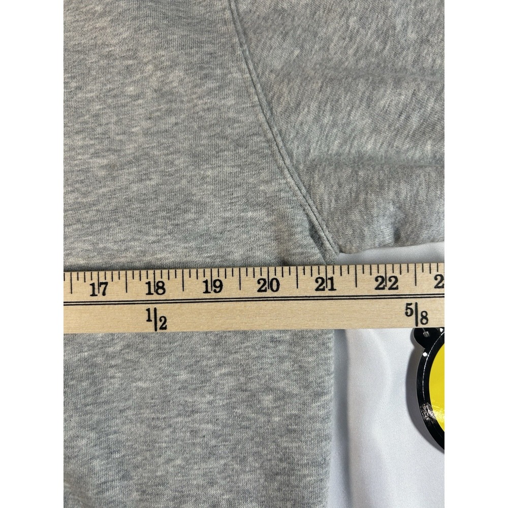 Buc-ees Hoodie Sweatshirt Unisex Sz M Grey Beaver Logo Bucees Buc-ee's Classic - Picture 8 of 8